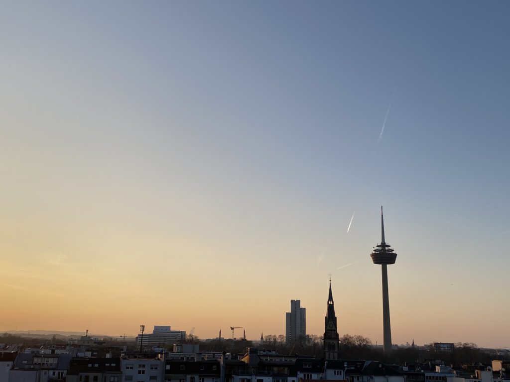 Köln Skyline Colonius Sonnenuntergang Fernsehturm
