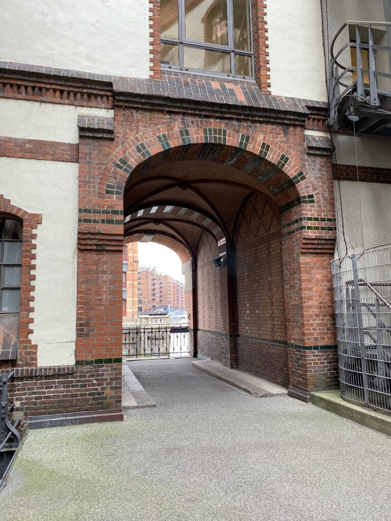 Hamburg Hafen Speicherstadt Hof Hinterhof