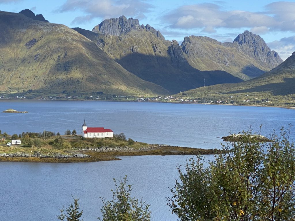Sildpoll Kirche im Austnesfjorden