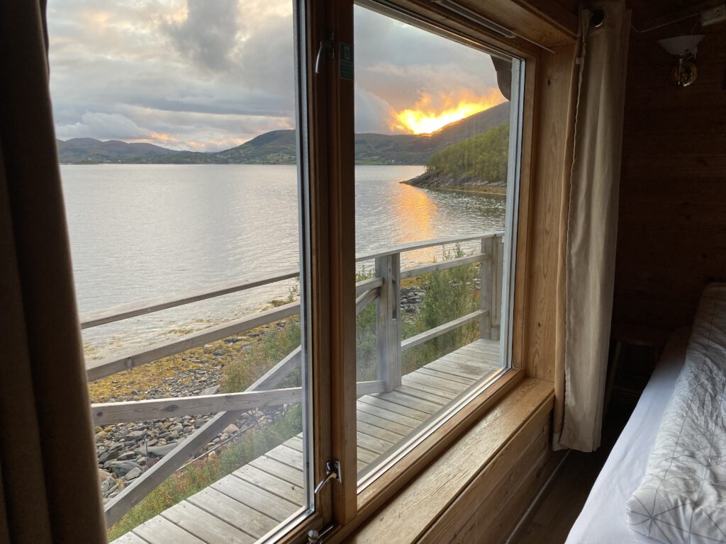 Aussicht aus dem Zimmer im Bogen Hostel mit Sonnenuntergang