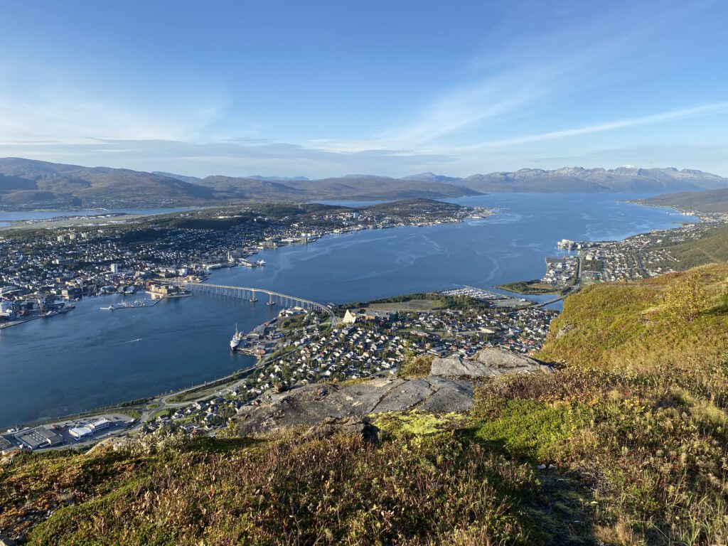 Blick auf Tromsø vom Hausberg Storsteinen