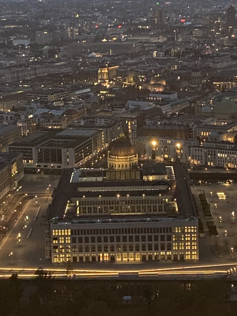 Stradtschloss Berlin Sightseeing  Humboldt Forum