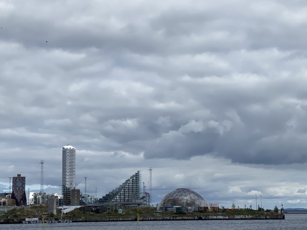 Waterfront Århus Dänemark Jütland Nord Nebel Niesel Meer Wasser Hafen Stadtviertel Ø neu