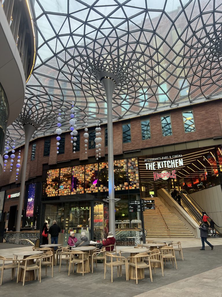 im Westfield Hamburg-Überseequartier