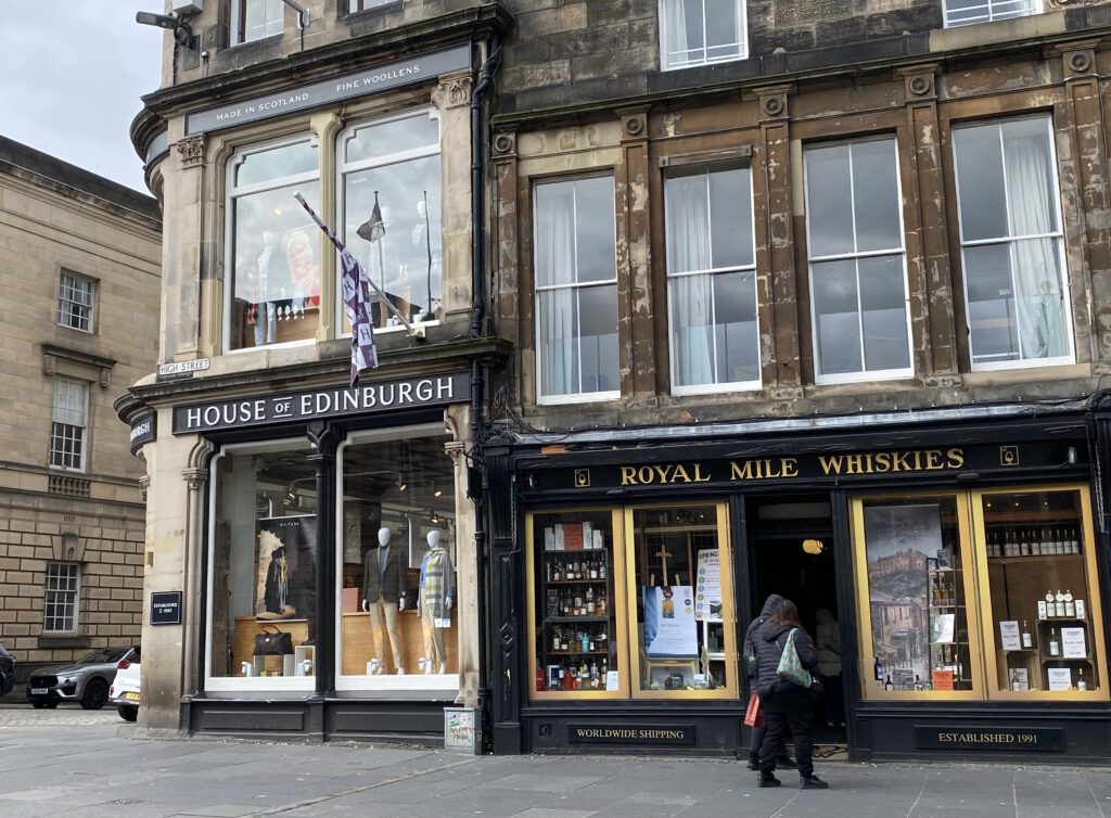 Geschäfte auf der Royal Mile