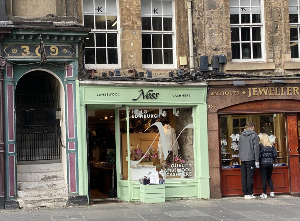 Geschäfte auf der Royal Mile