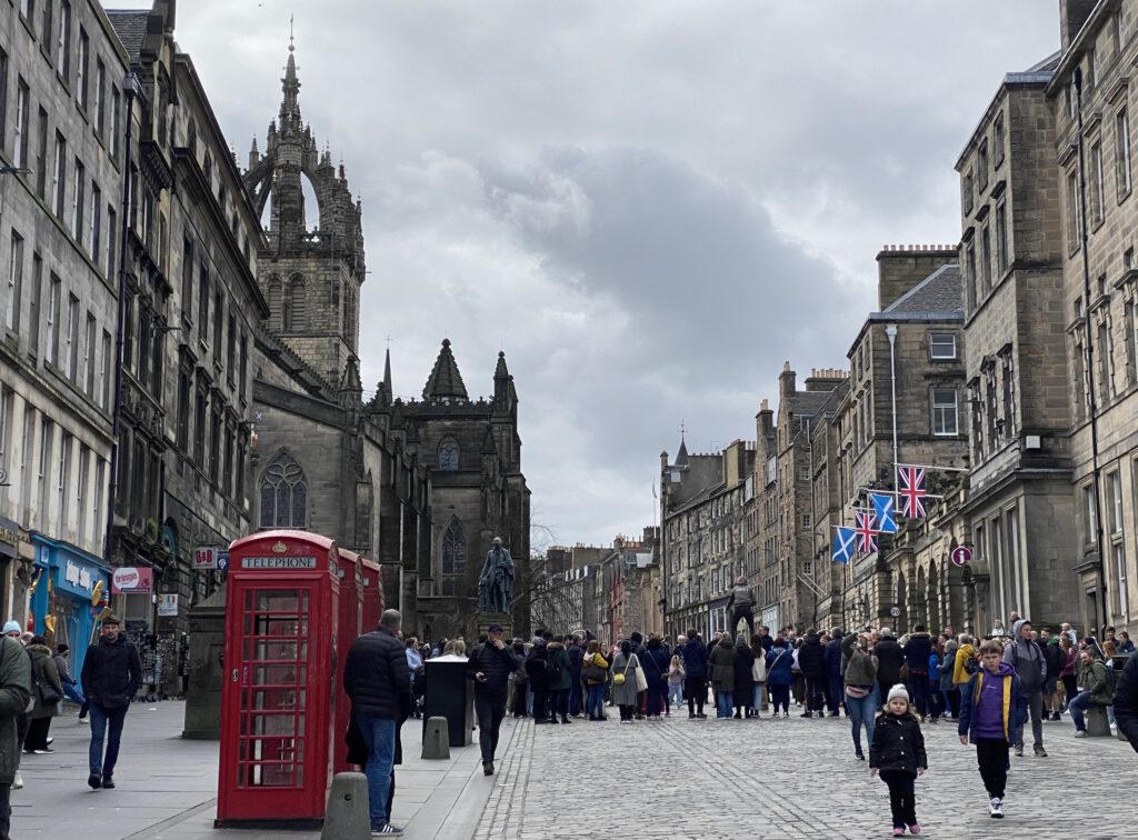 Edinburgh Castle Nebel Niesel Schottland Hauptstadt Royal Mile 