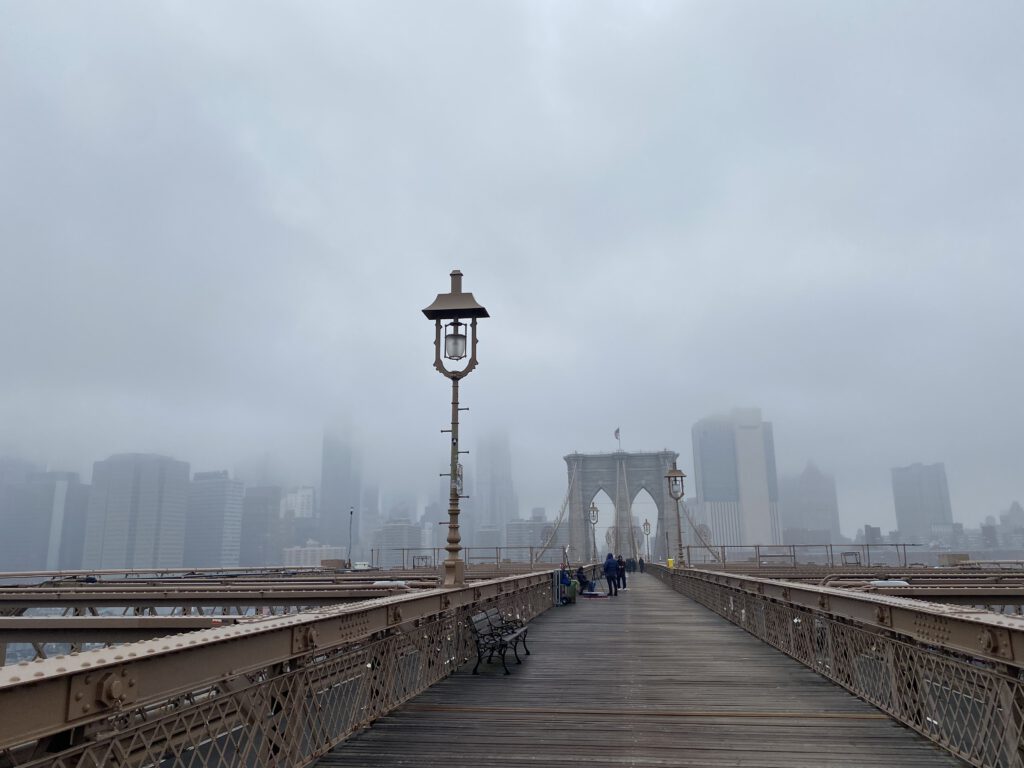 Skyline Manhattan Brooklyn Bridge Nebel NYC New York