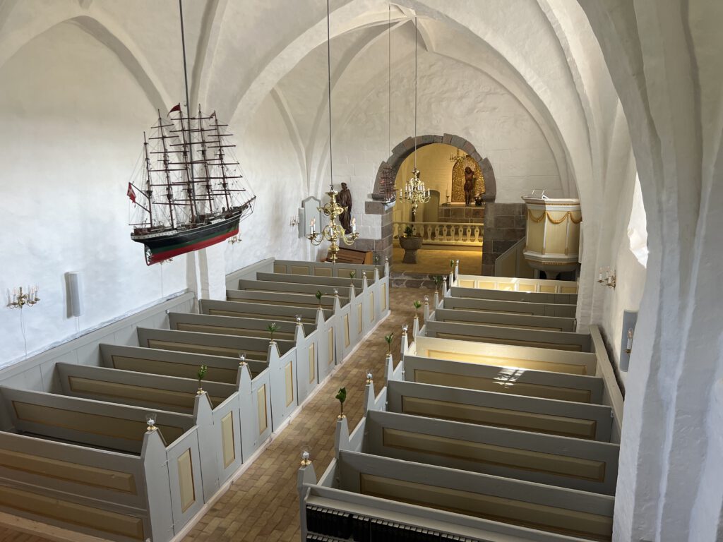 Hune Kirche Innenansicht