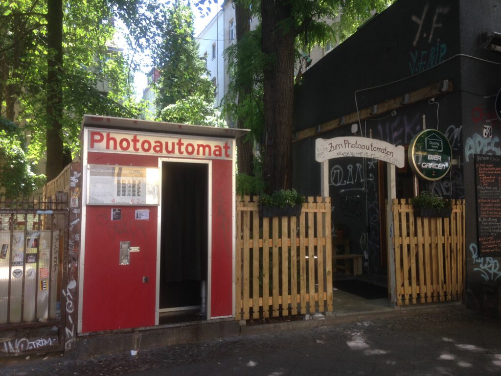 Photoautomat Duong Family Berlin