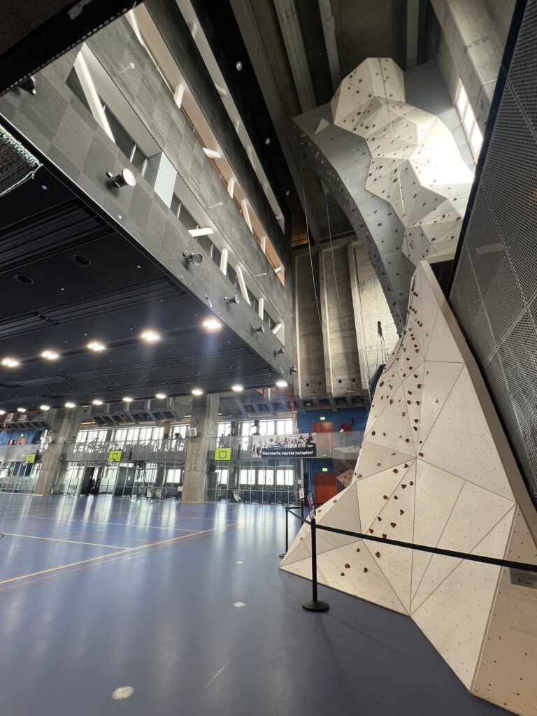 Kletterwand im Kraftwerk