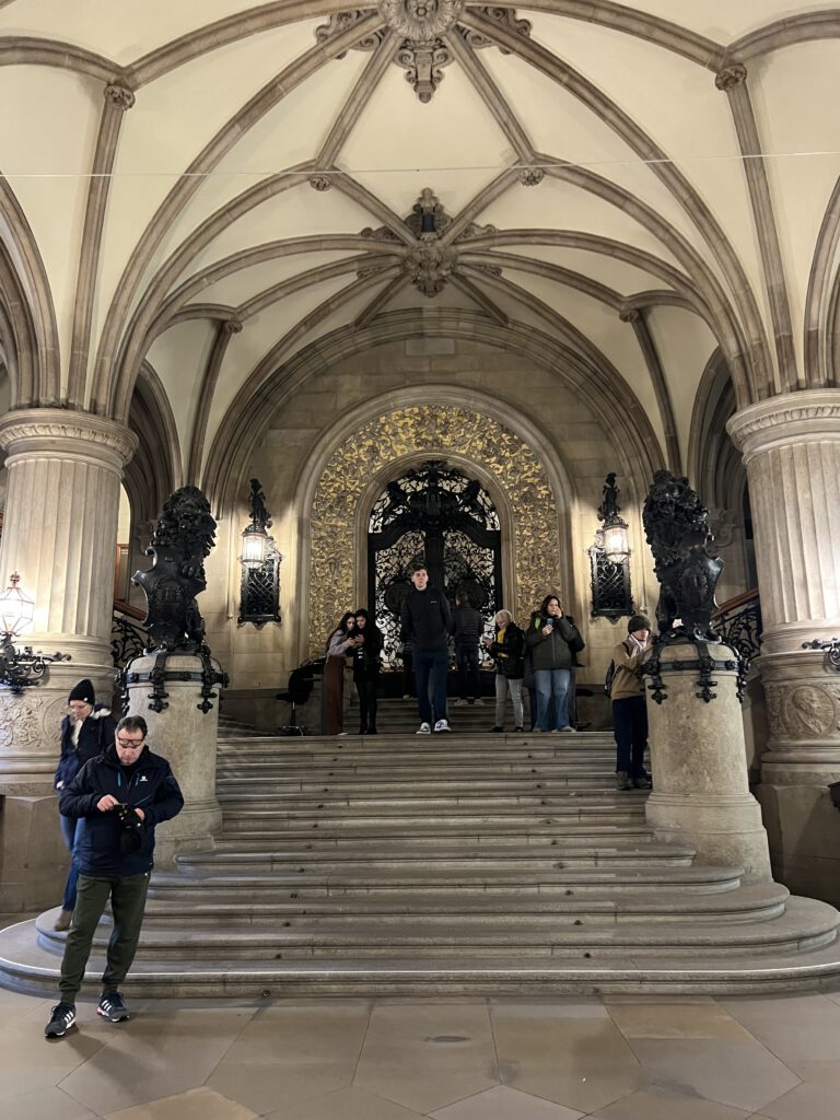 Eingangshalle Rathaus Hamburg