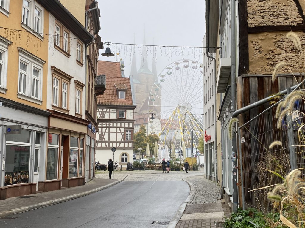 Blick auf Dom platz von der Kettenstrasse