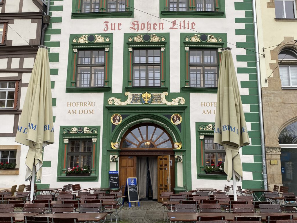 Zur Hohen Lilie Brauhaus Domplatz