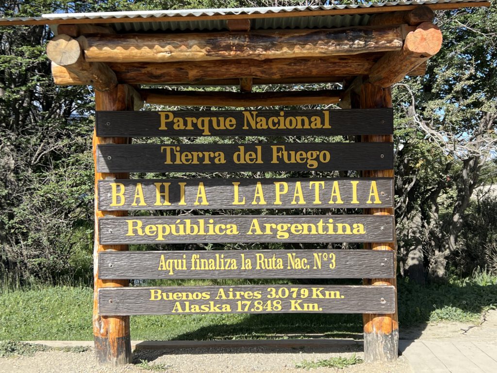 Schild Ende der Panamericana Ruta Nacional 3