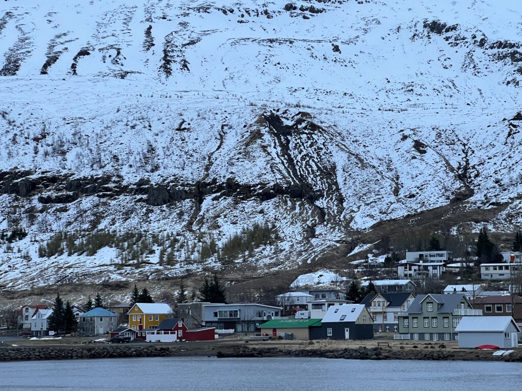 bunte Häuser in Seydisfjördur