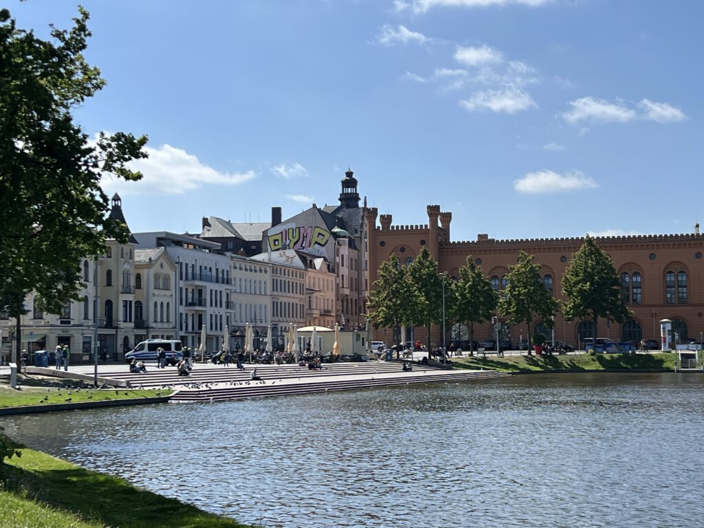Pfaffenteich mit Schliemann Terrasse