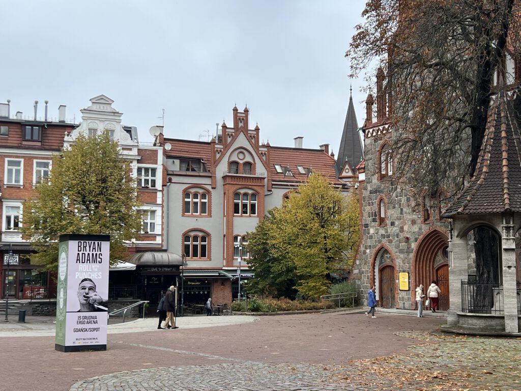Kirchenvorplatz in Sopot