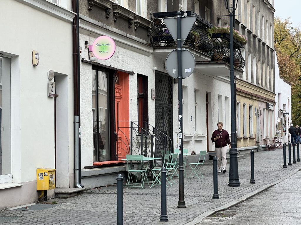 Cafe in der Straße Wajdeloty in Wrzeszcz
