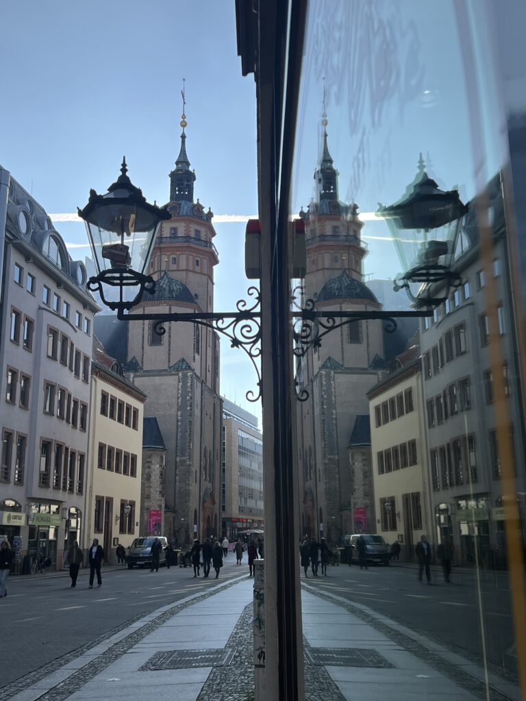 Nikolaistraße mit Blick auf Nikolaikirche
