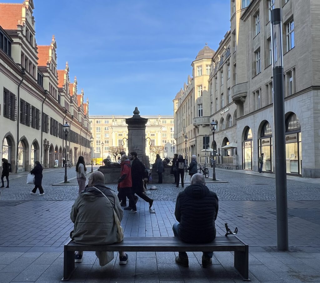 Naschmarkt mit Löwenbrunnen