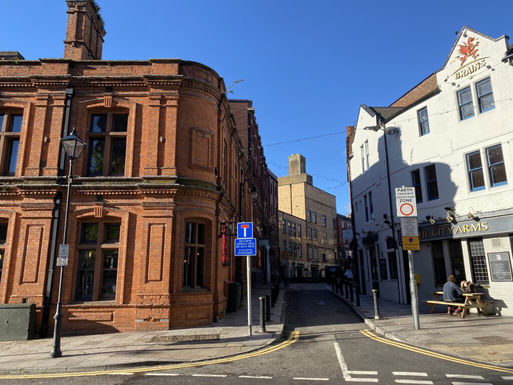 Straßenecke in Cardiff