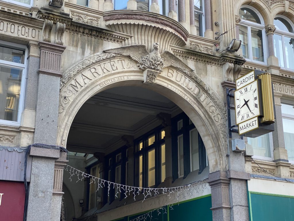 Eingang zur Cardiff Markthalle