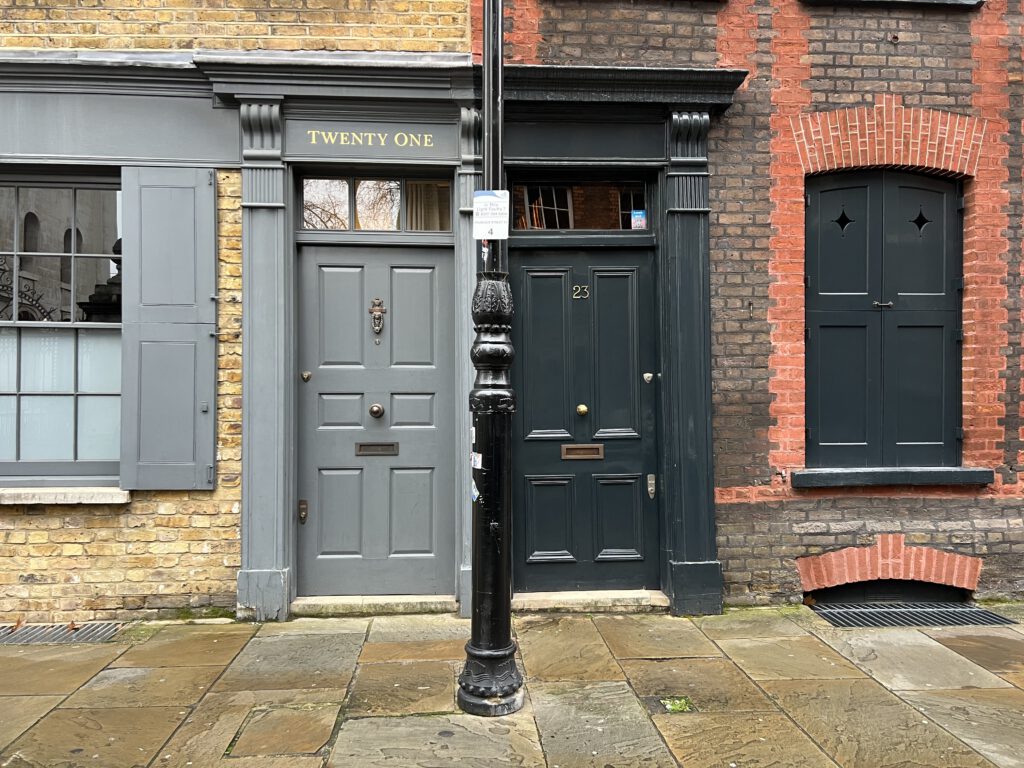 Türen in englischen Farben 2