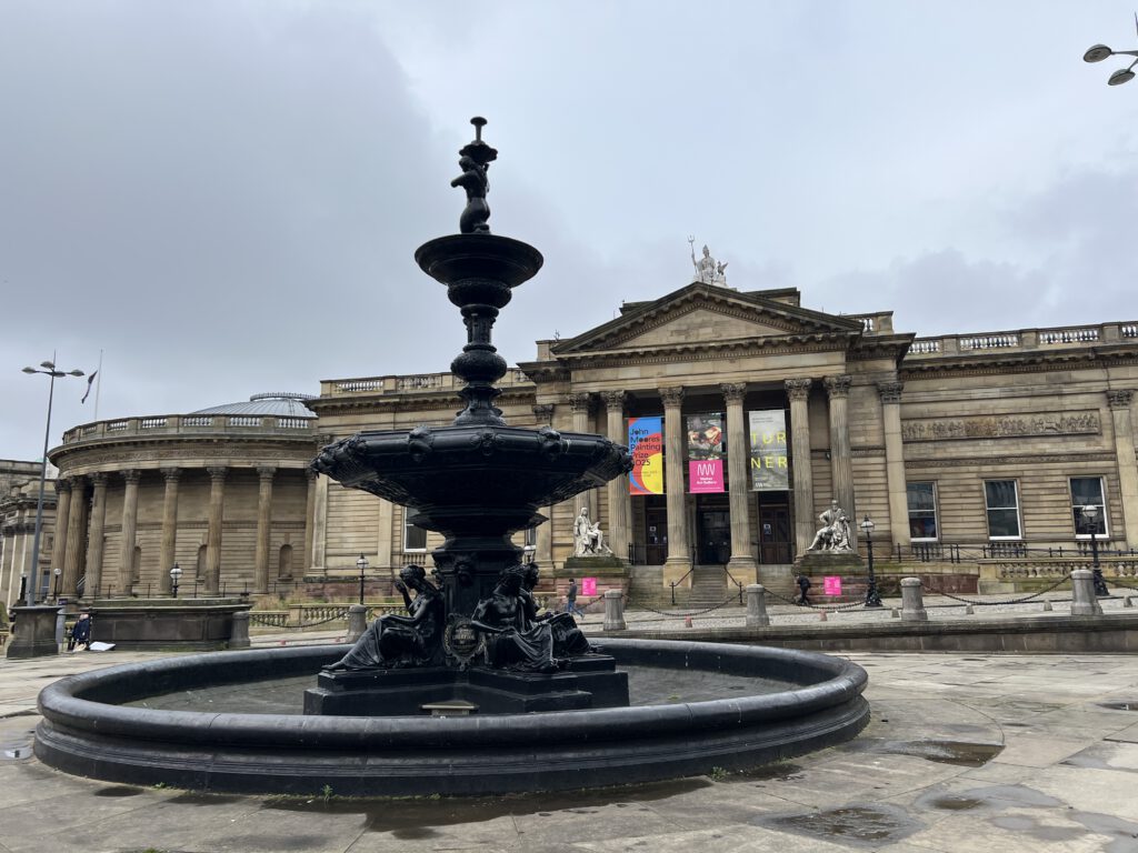 Walker Art Gallery mit Steble Fountain