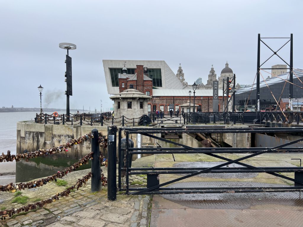 am Hafen in Liverpool 