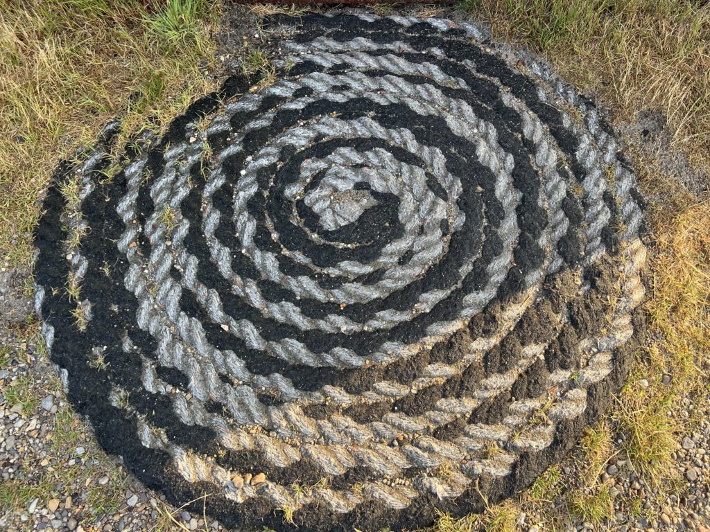 Seil als Fußmatte vor Esehaus