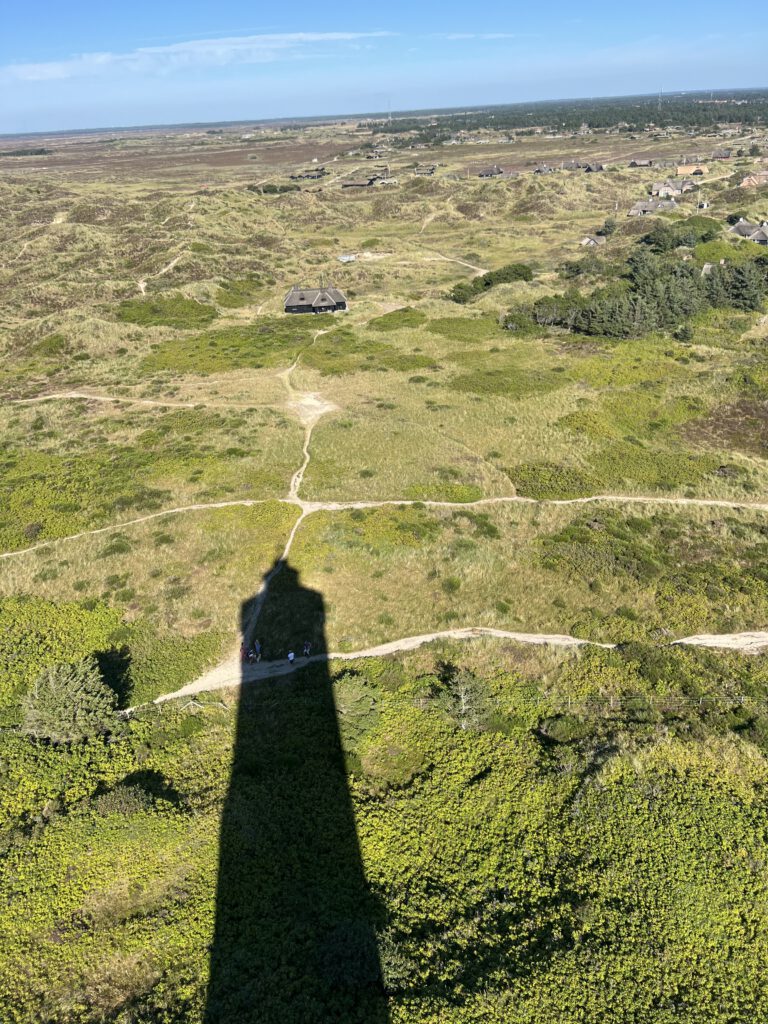 Schatten von Blåvand Fyr